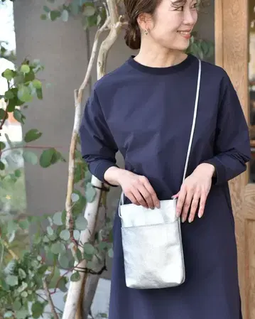 OURHOME 아워홈 핏 숄더백