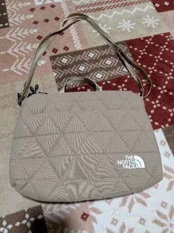 THE NORTH FACE 퀼팅 숄더 백