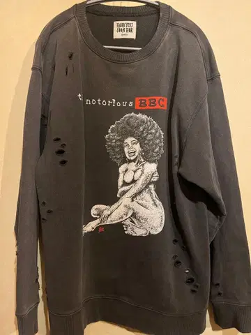 새상품급 프릭스스토어 데미지 맨투맨 트레이닝복