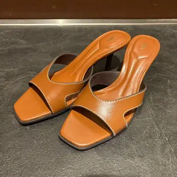 탑스티치 하이힐 샌들 ZARA 37