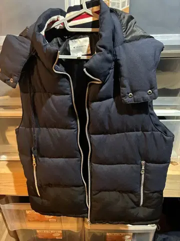 [ 새상품급 ] 네이비 후드 부착 다운 베스트 THE SHOP TK