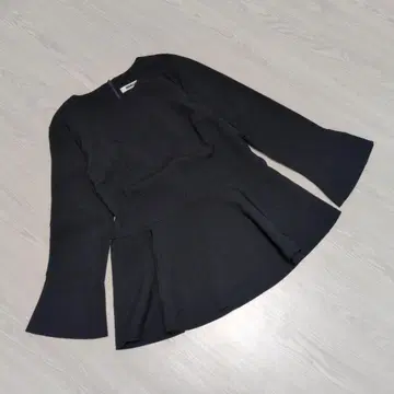 KOKIA 코키아 페플럼 블라우스 블랙 38