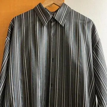 Lui's 프리 사이즈 셔츠