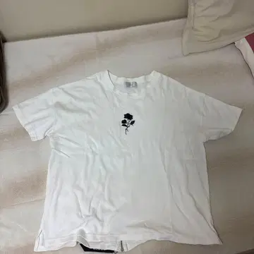 ADRER 장미 자수 오버 사이즈 T셔츠