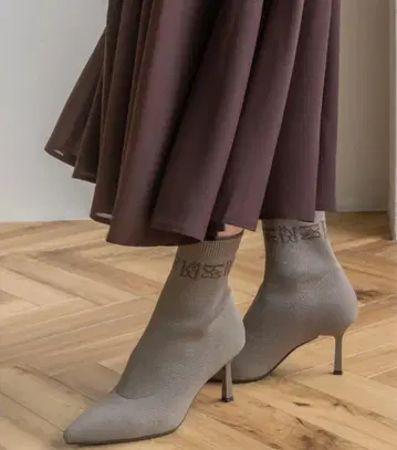 [ 미사용 새상품 ] 소프트 스트레치 니트 삭스 부츠