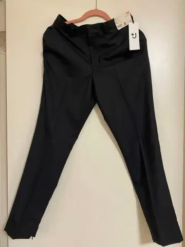 [ 새상품 택 포함 미사용 ] +J 유니클로 울 슬림 팬츠 허리 64cm