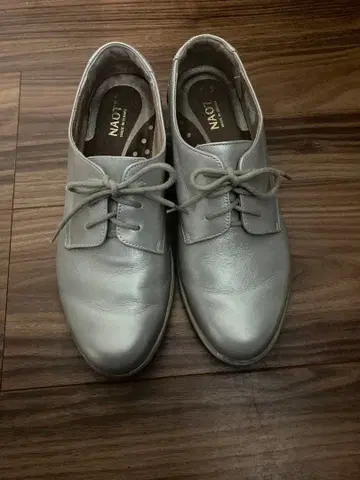 NAOT 케도마 사이즈 37 (23.5)