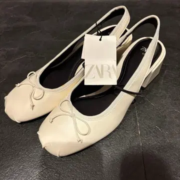 ZARA 화이트 슬링백 샌들 발레리나 슈즈 37