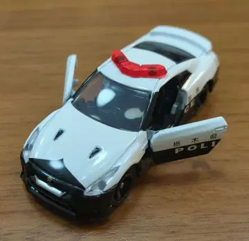 토미카 도치기현경 Nissan GT-R 미니카