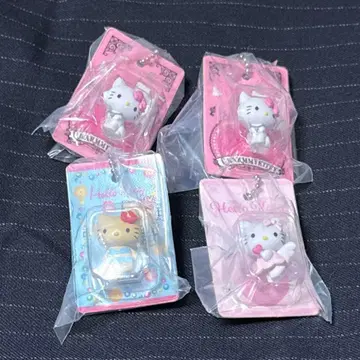 헬로키티 캡슐 가챠가챠 패키지 미니어처 컬렉션