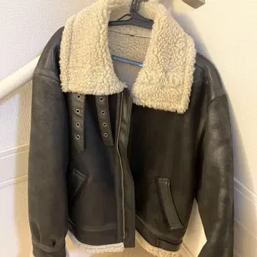 Ungrid 다크 브라운 쉘파 옷깃 무스탕 코트