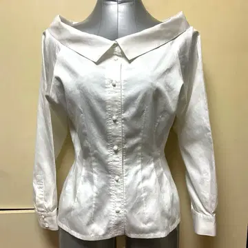 샹탈 토마스 화이트 블라우스