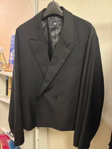 HARE 짧은 기장 테일러드 자켓