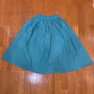 젠 선생님의 일상복 두꺼운 원단 스커트 에메랄드 그린