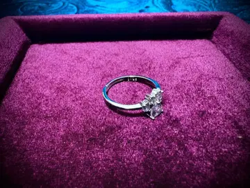 [천이권 유물] 풍요의 여신 [크완나] / 강인한 땅의 정령 주보