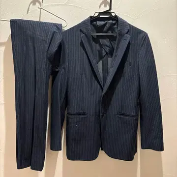 MORGAN HOMME 네이비 스트라이프 수트