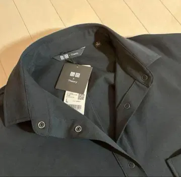 UNIQLO x Theory 스트레치 셔츠 자켓 L 사이즈
