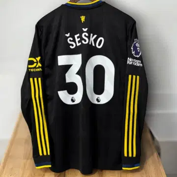 맨체스터 유나이티드 25/26 어웨이 긴팔 30번 셰슈코