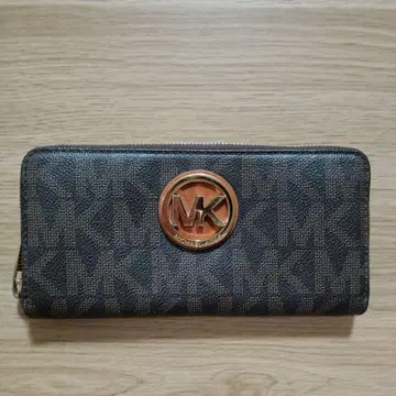 Michael Kors 로고 장지갑