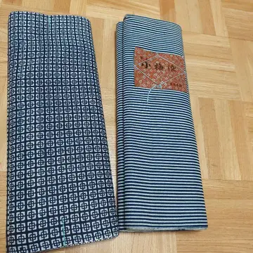 기하학 패턴과 스트라이프의 유카타 옷감