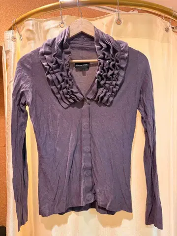 EMPORIO ARMANI 퍼플 프릴 가디건 40