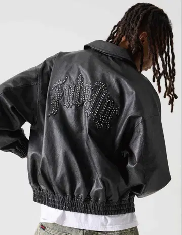 스터드 장식 블랙 레더 봄버 자켓
