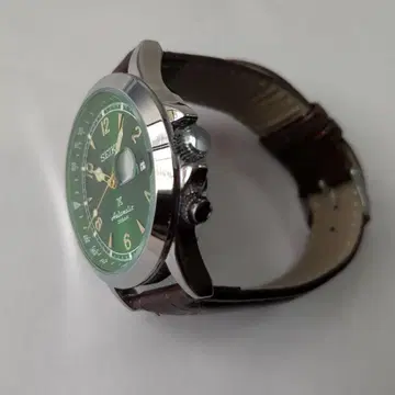 커스텀품 기계식과 같은 쿼츠로 환장 데이트