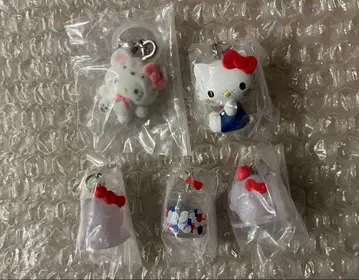 가챠 산리오 포근포근 스노우 메지루시 액세서리 키티 헬로키티