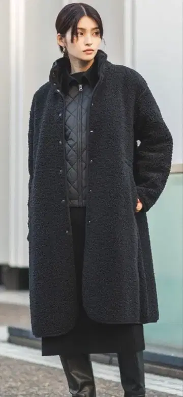 유니클로C 보아 플리스 스탠드 카라 코트 M 블랙