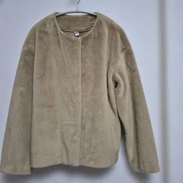 베이지 노카라 퍼 자켓 M 유니클로