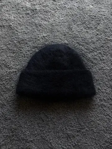 COS 코스 모헤어 니트 캡