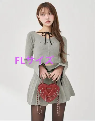 다리치 허리 오픈 리본 디자인 니트 미니 원피스