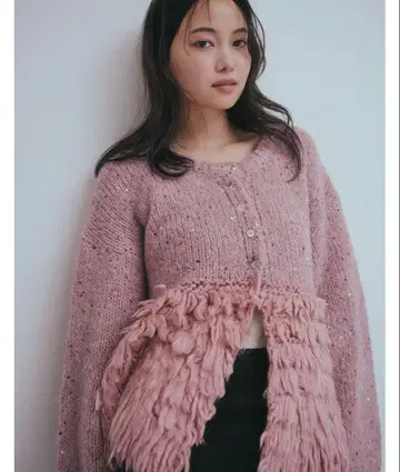 프린지 디자인 그리터 니트 앤드콜 미디얼