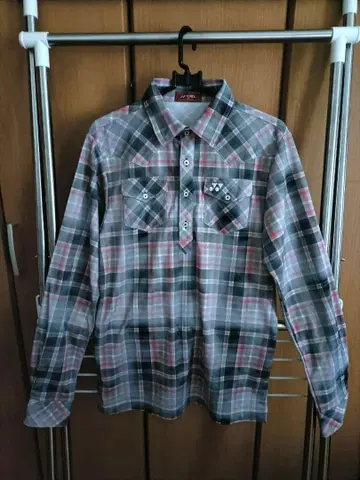 요넥스 체크 무늬 긴팔 셔츠 그레이 핑크