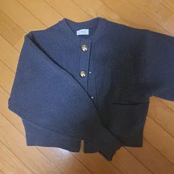 A.E. 그레이 리브 니트 스웨터