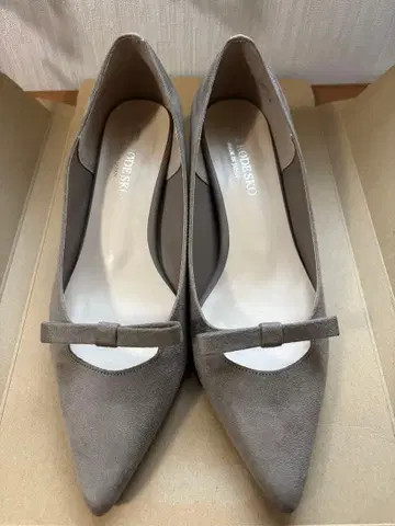 가보 그레이지 스틸레토 펌프스 리본 포함