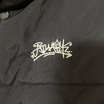 안티비쿠스 블랙 다운 베스트