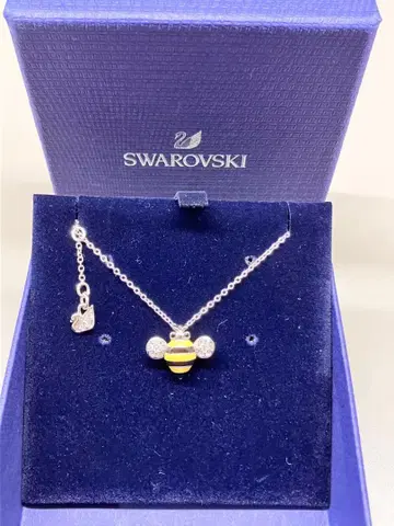 SWAROVSKI 스와로브스키 목걸이 벌 비쥬