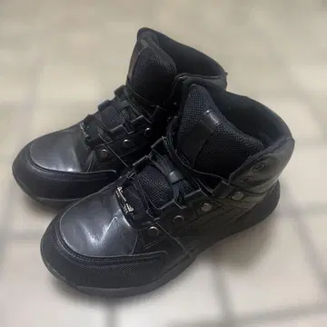 블랙 하이컷 스니커즈 24.5cm