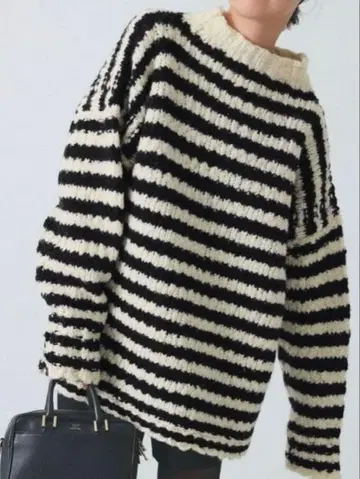 [ IENA ] BLACK 하이넥 보더 니트