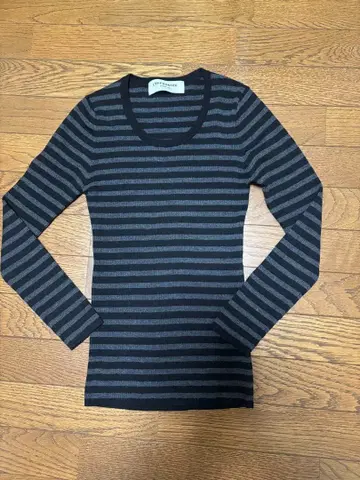 두지엠 클라세 보더 니트