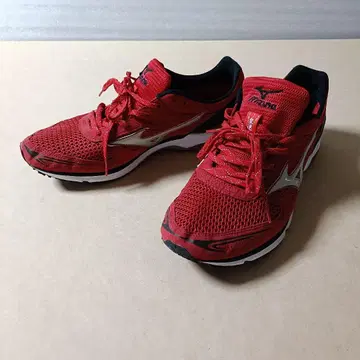 미즈노 27.5cm 웨이브 엠퍼러 러닝화