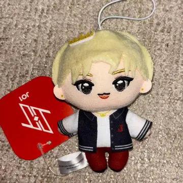 시로이와 루키 봉제 인형