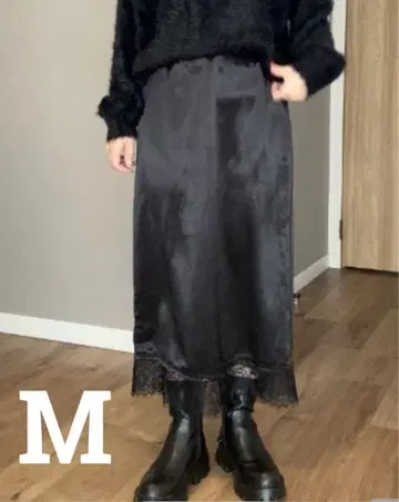 시마무라 밑단 레이스 새틴 내로우 스커트 ammy 콜라보