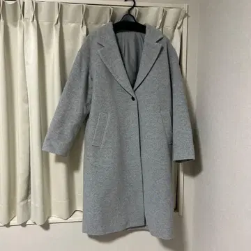 그레이 롱 코트 버튼 포함