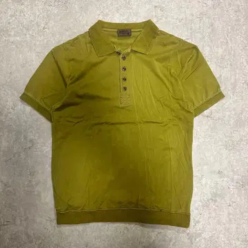 올리브 그린 피케 셔츠 5버튼