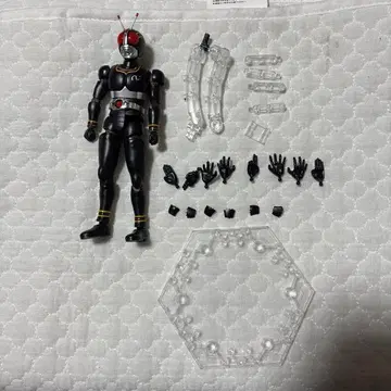 피규어라이즈 스탠다드 가면라이더 BLACK 조립 완료