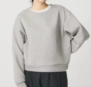 라메 그레이 크루넥 맨투맨