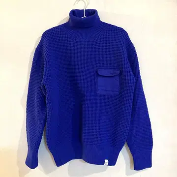 파란 하이넥 니트 스웨터 AZUL by moussy