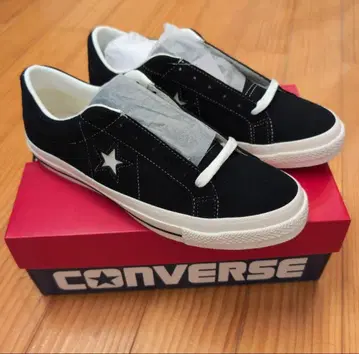 CONVERSE 블랙 스니커즈